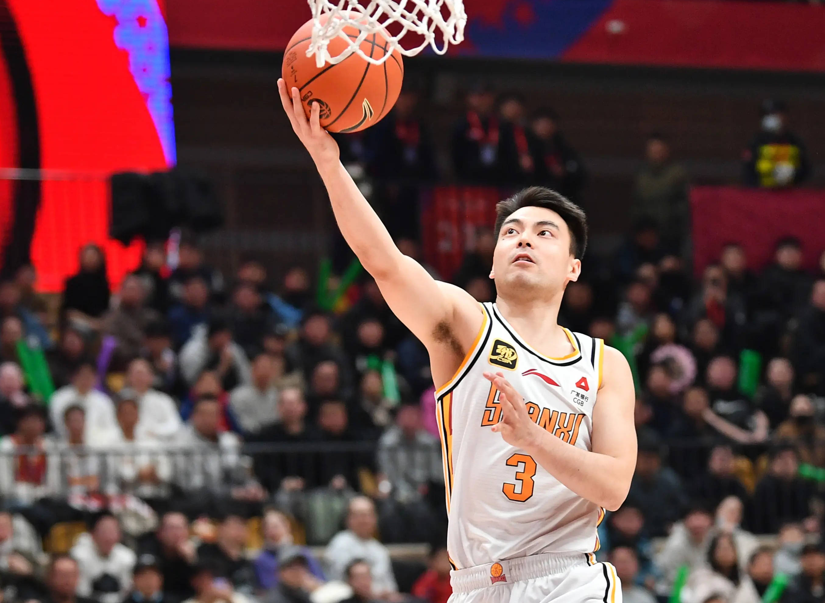 球队整体表现亮眼,但最后时刻失误成为关键 球队整体表现亮眼,但最后时刻失误成为关键