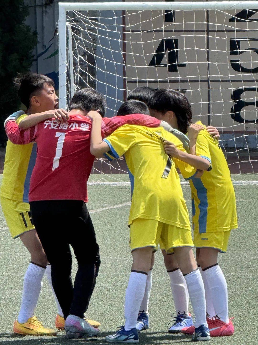 足球比赛的激烈程度在各国广受认可 足球比赛的激烈程度在各国广受认可