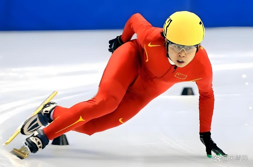 包含短道速滑选手再夺一金实力强劲的词条