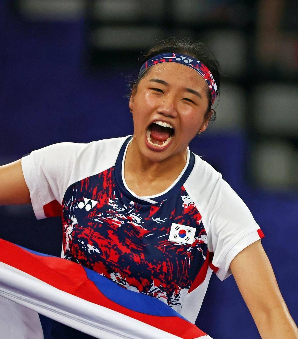 韩国女子羽毛球选手实现大逆转 韩国女子羽毛球选手实现大逆转