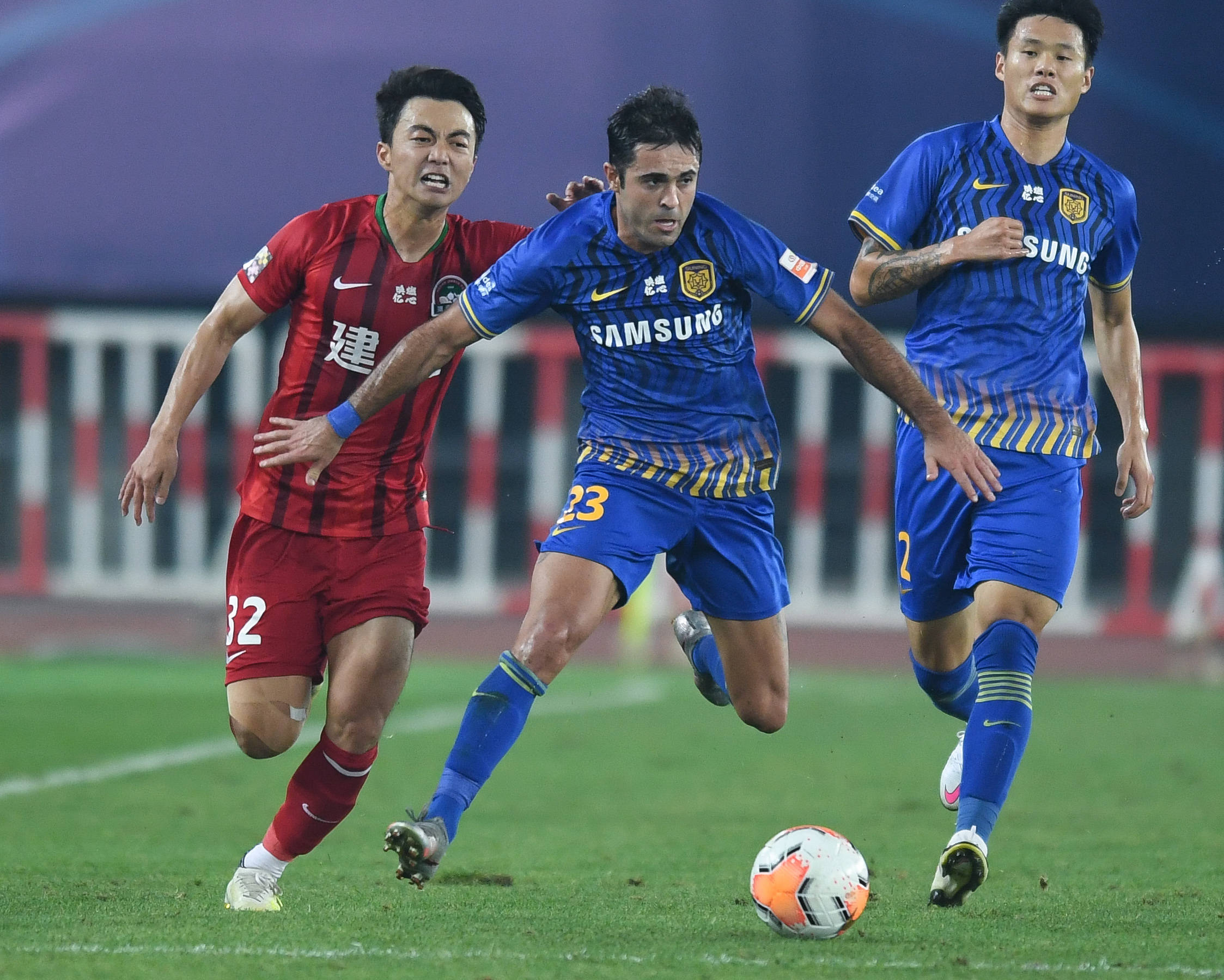 包含江苏苏宁连胜,一鼓作气力挑前行的词条 包含江苏苏宁连胜,一鼓作气力挑前行的词条