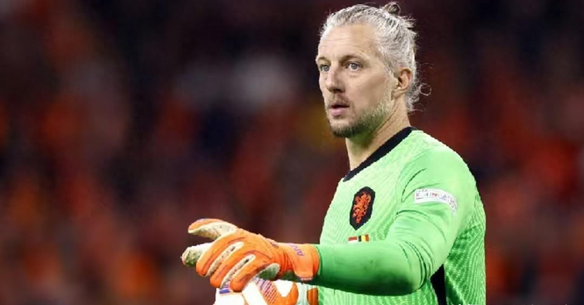 阿贾克斯前锋在比赛中获得进球王 阿贾克斯前锋在比赛中获得进球王