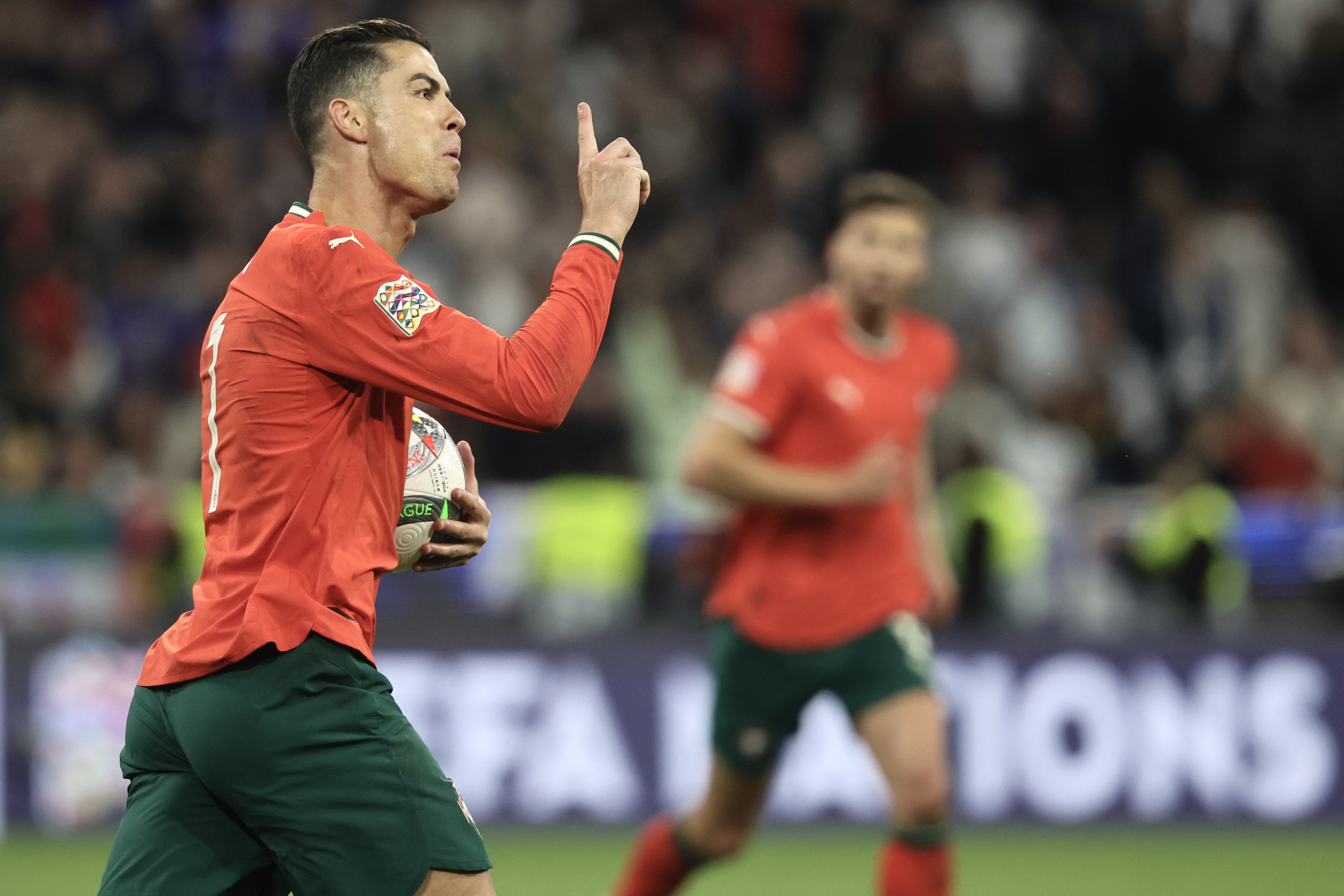 蓄势待发,欧洲球队备战如虎添翼 蓄势待发,欧洲球队备战如虎添翼