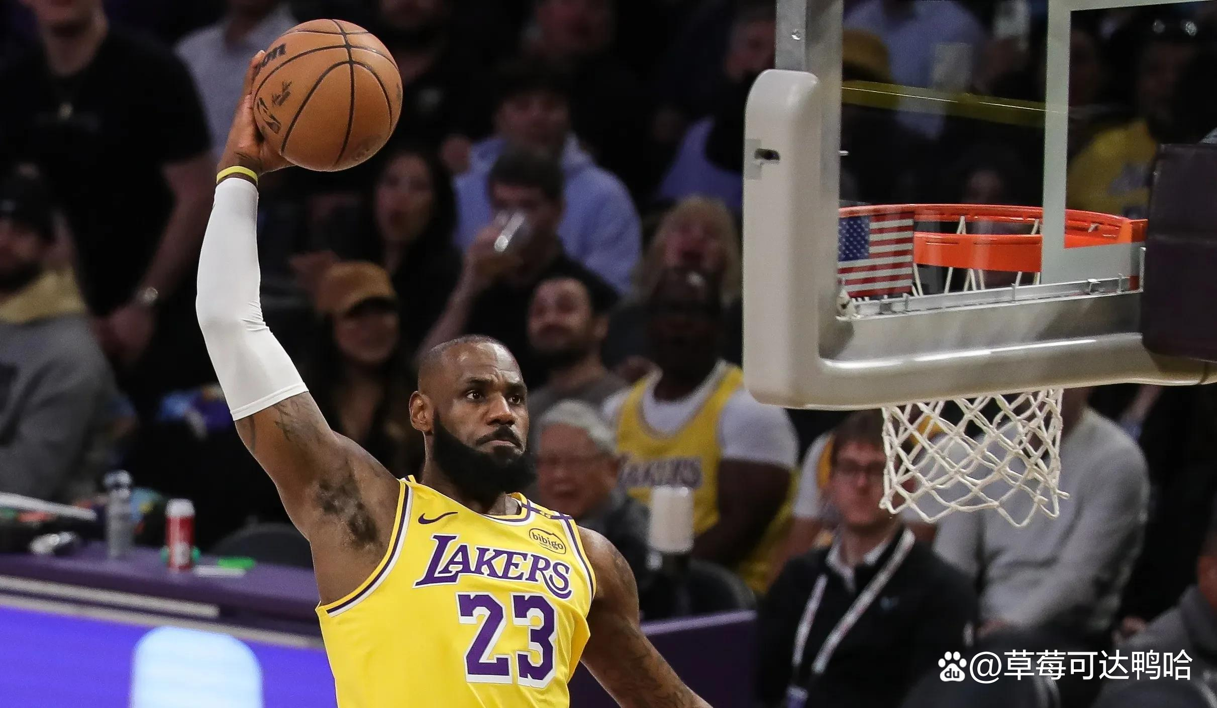 马刺不敌湖人,客场失利 马刺不敌湖人,客场失利