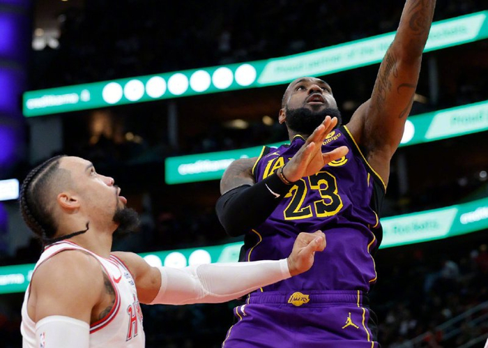 火箭攻势如潮,轰下湖人 火箭攻势如潮,轰下湖人