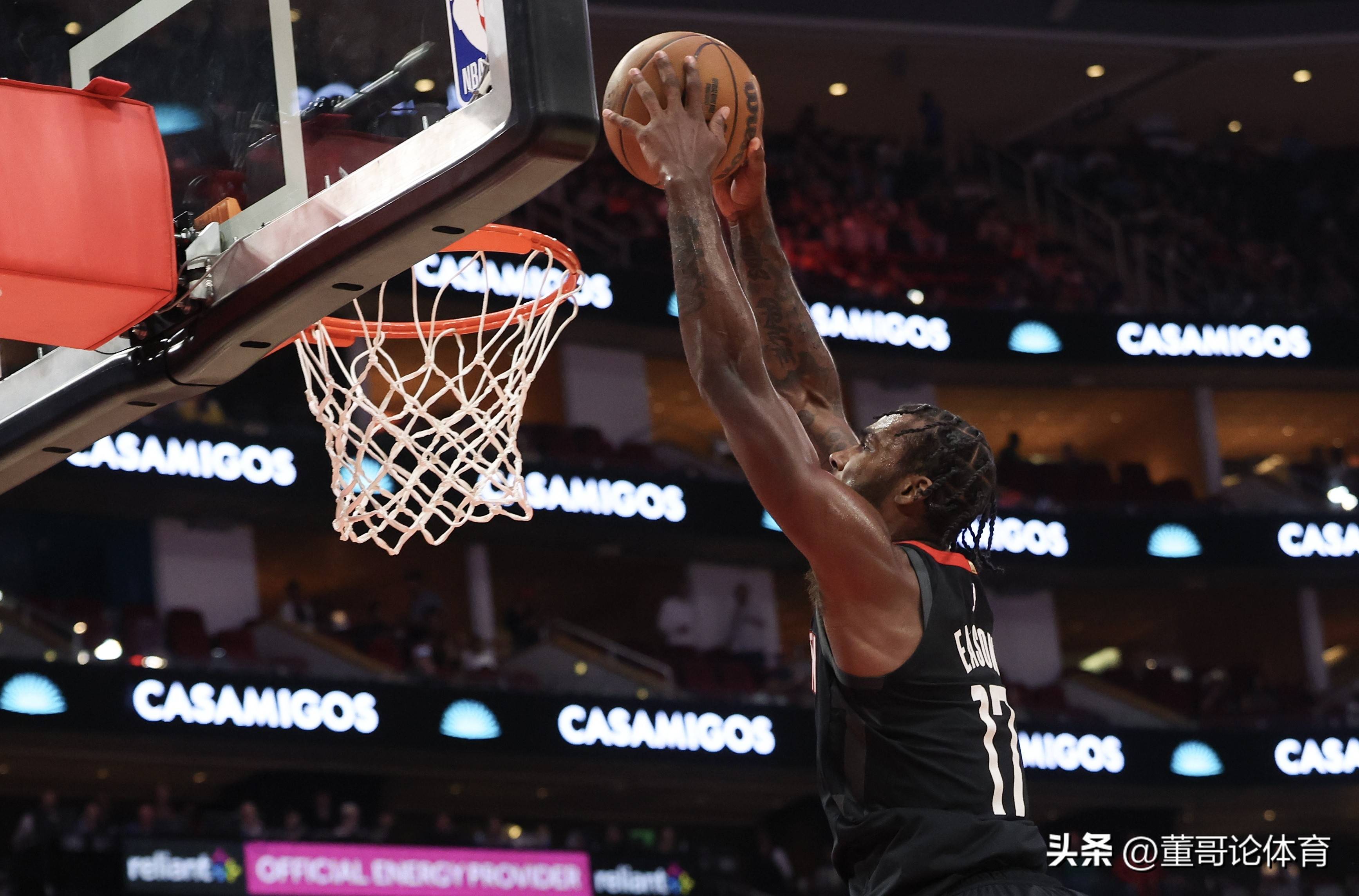 火箭主场逆转76人获得胜利 火箭主场逆转76人获得胜利